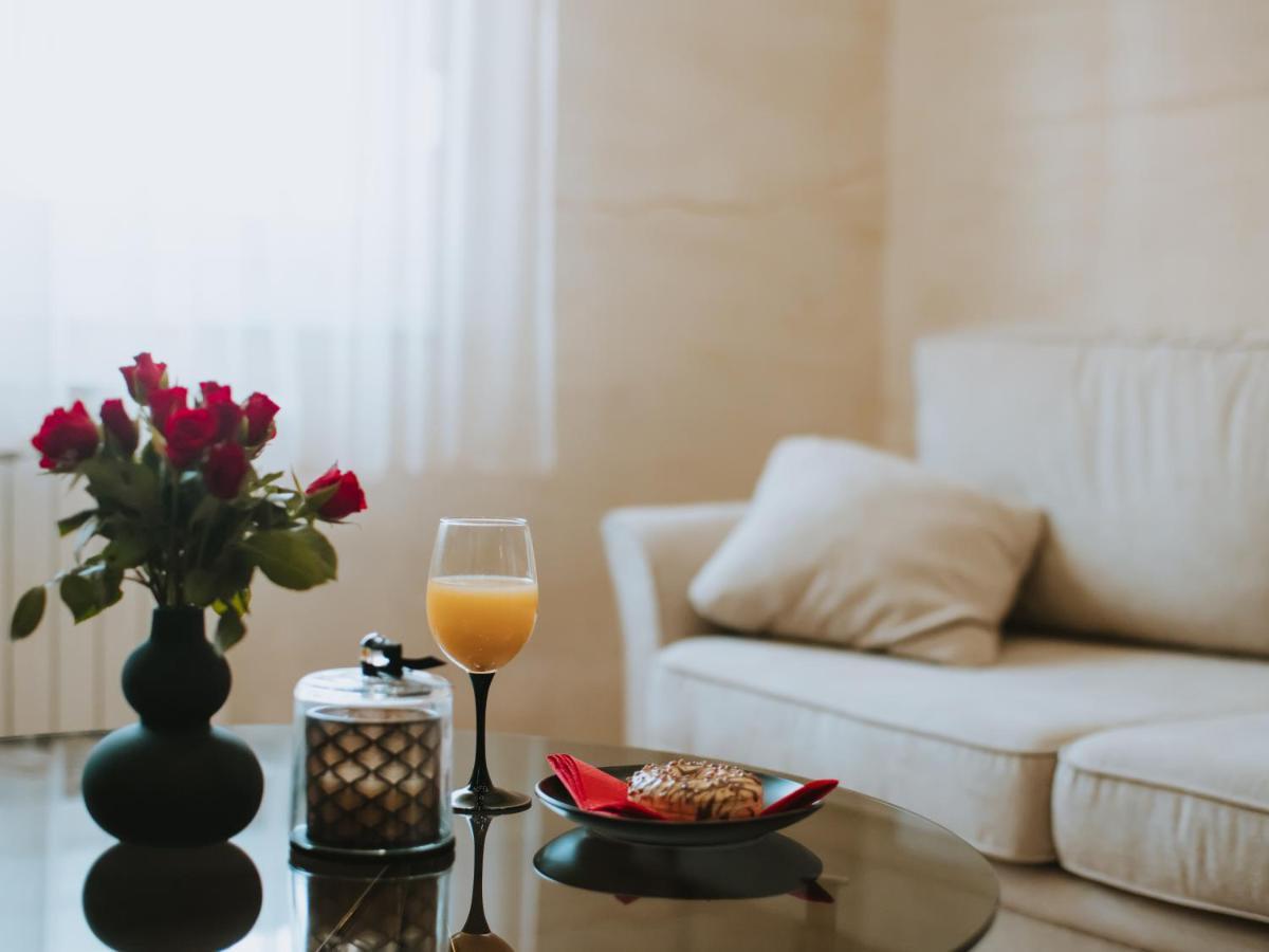 Apartman Stari Toranj II Apartman Vukovár Kültér fotó