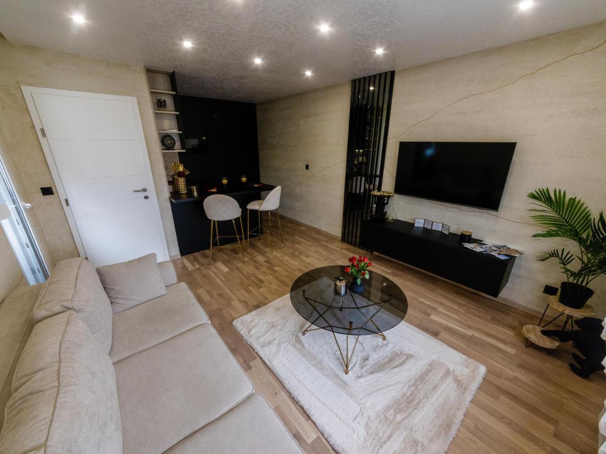 Apartman Stari Toranj II Apartman Vukovár Kültér fotó
