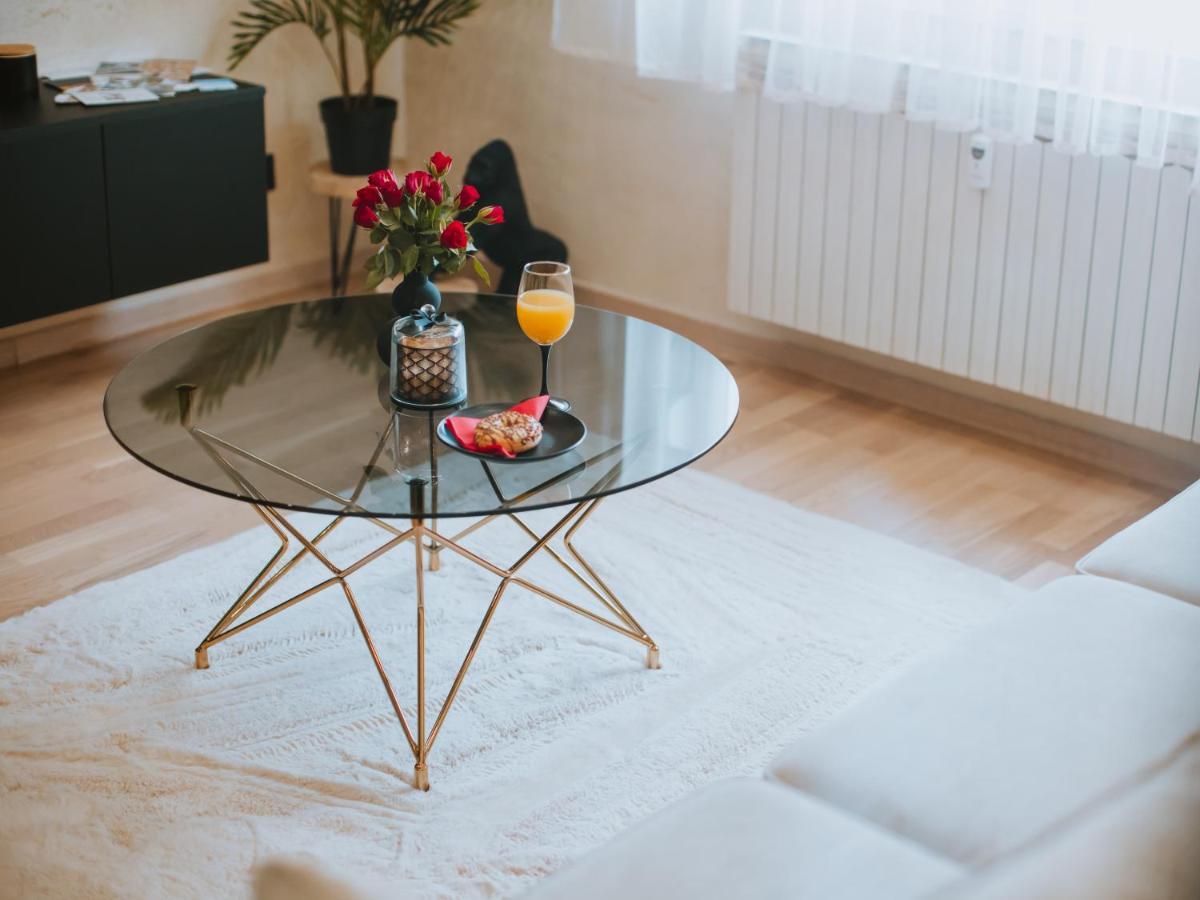 Apartman Stari Toranj II Apartman Vukovár Kültér fotó